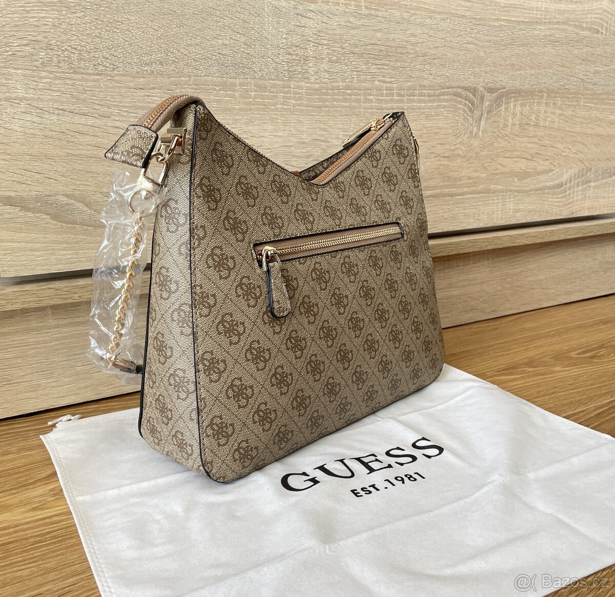 Kabelka Guess Zamira Quattro G - 12