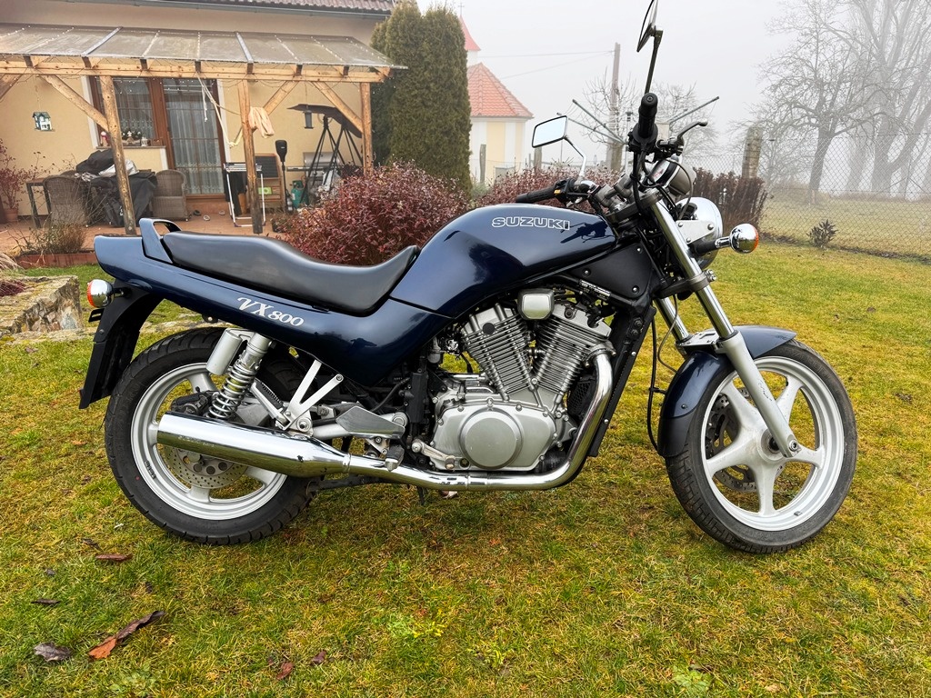 Suzuki VX, Ducati 750, Yamaha FZR, TRX - 12