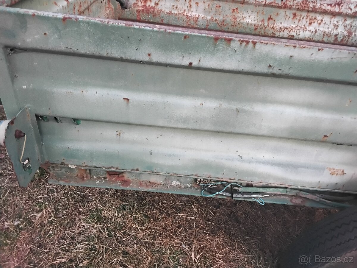 Sklápěcí kára NSN 10 - 12