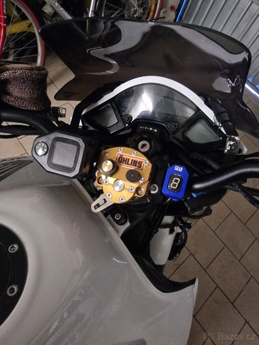 Honda CB1000R 2008 - 12