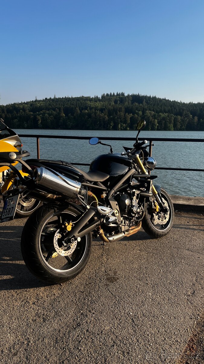 Triumph Street triple 675 - 12