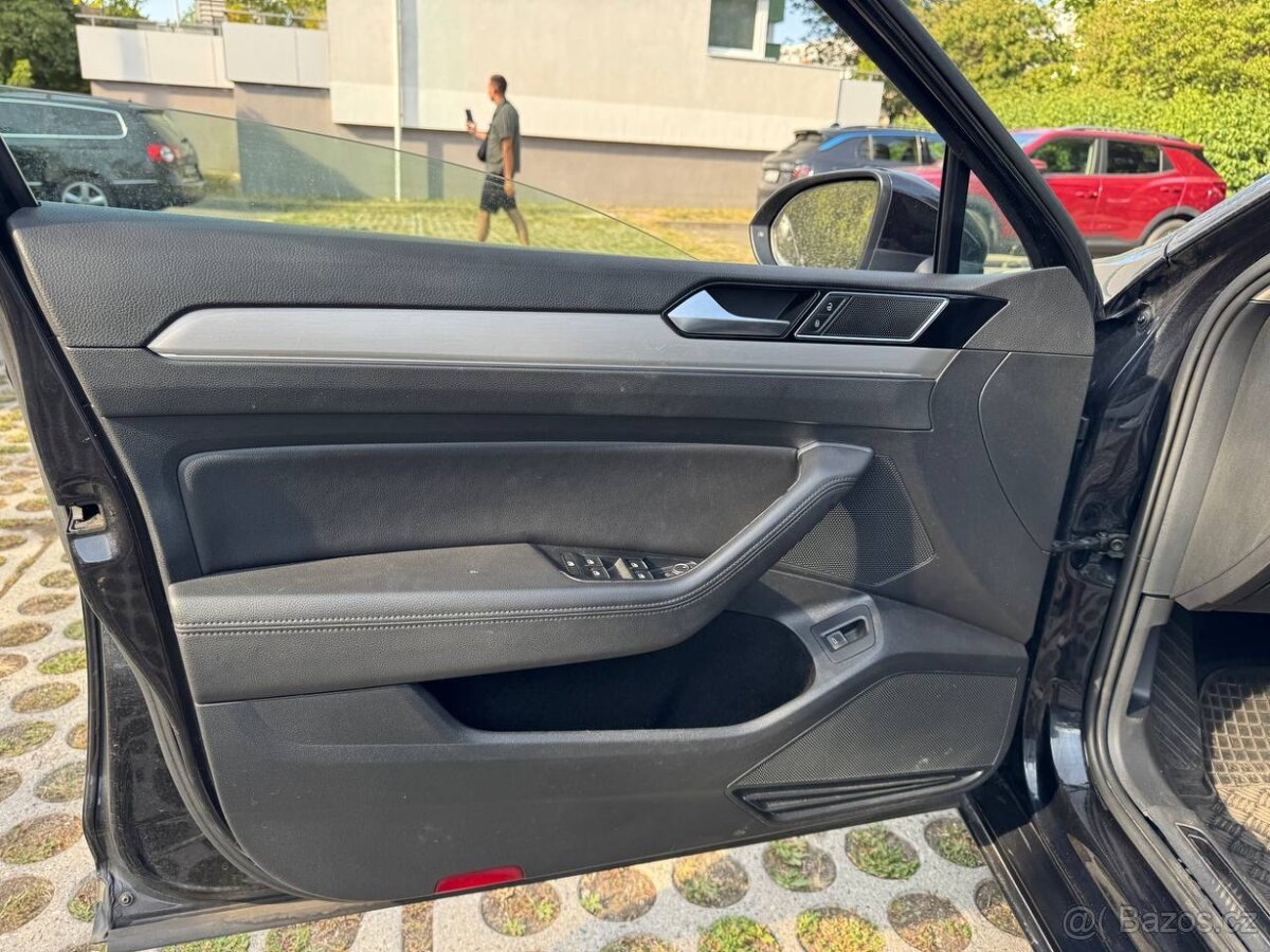 Volkswagen Passat B8 2016 - 12