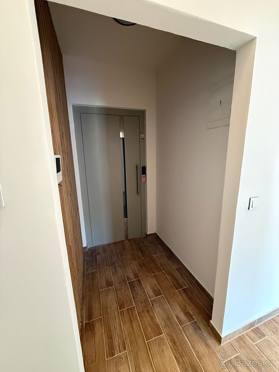 Atypický byt Karlštejn 138 m² - 12