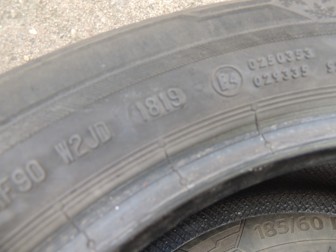 4ks zimních pneu 185/60/15 - 12