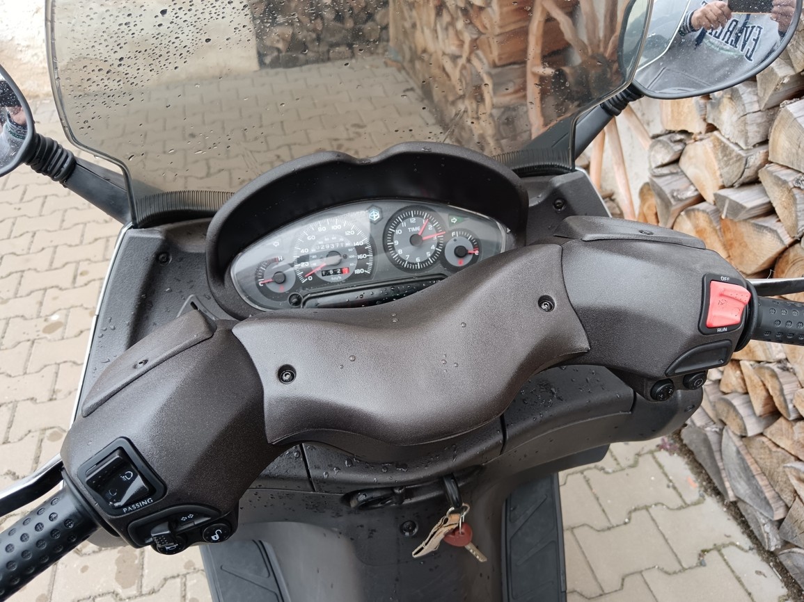 PIAGGIO X8 250 i.e - 12