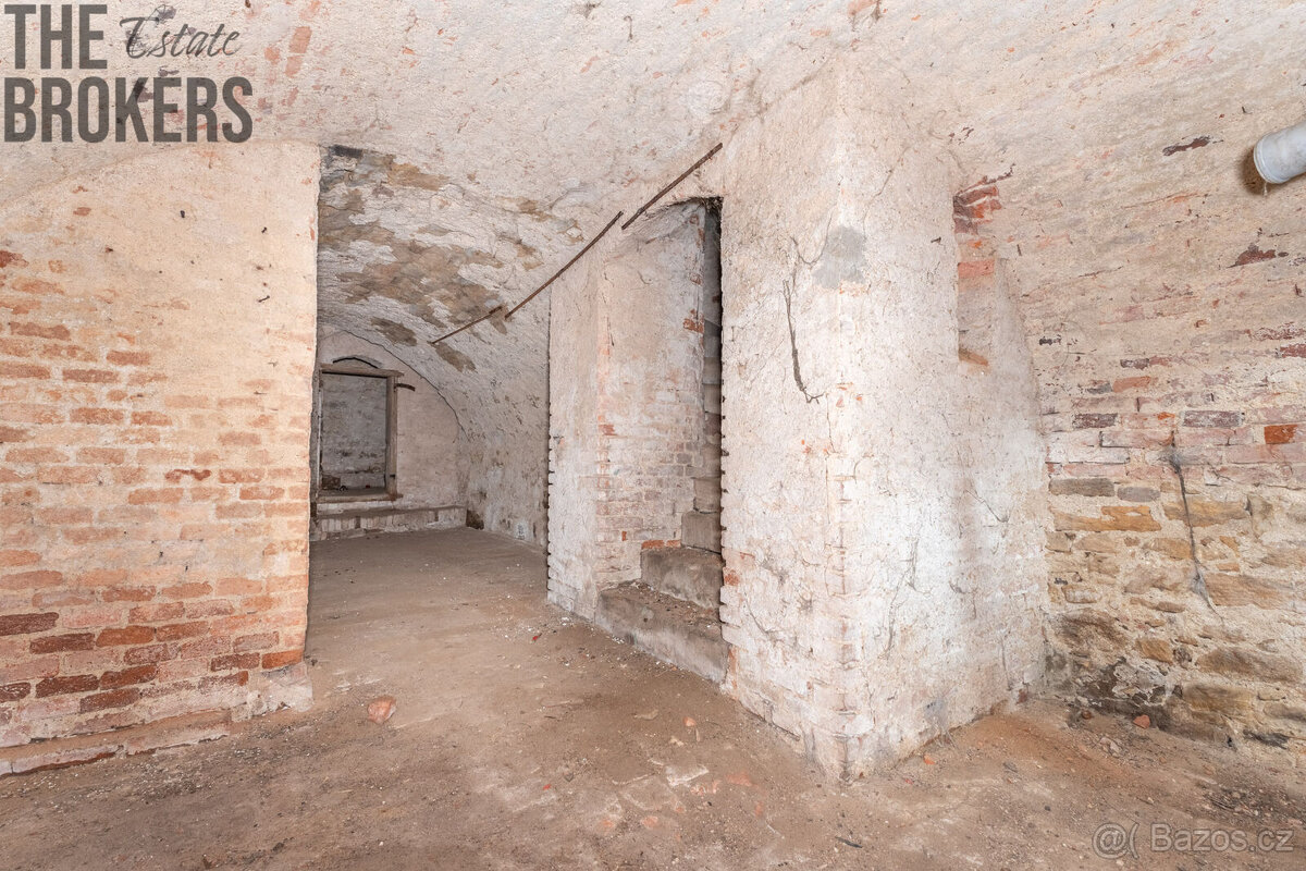 Prodej domu před rekonstrukcí, 579 m2, Kostelec nad Černými - 12