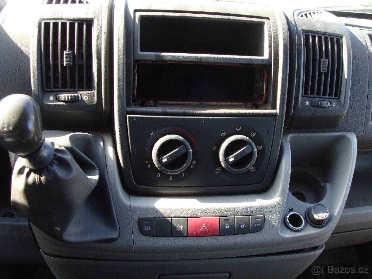 Citroën Jumper, 2.2 HDi, tažné zařízení - 12