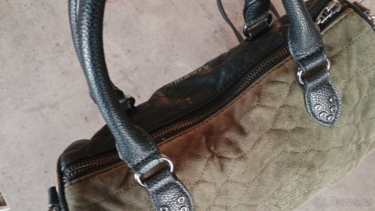 Menší kabelka Desigual - 12