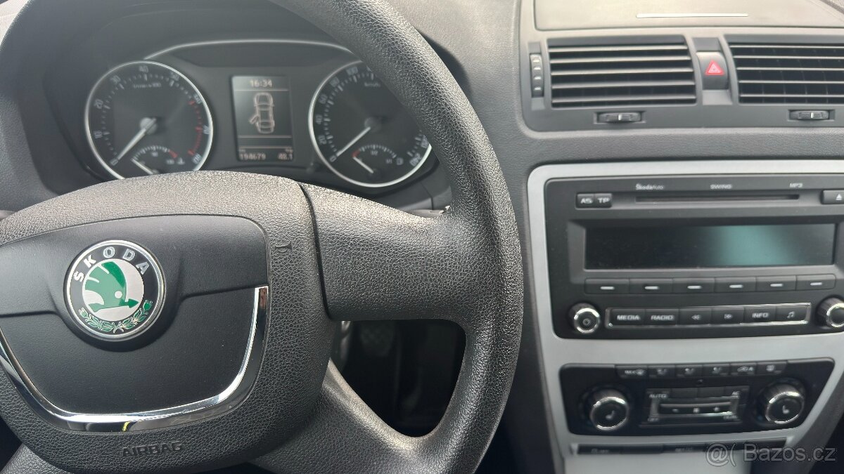 Škoda Octavia 2 Combi Facelift - digiklima, parksenzory - 12