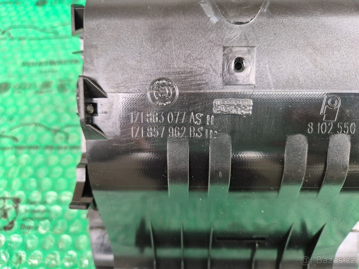 odkládací přihrádka Škoda Octavia 1Z1863077C2AU - 12