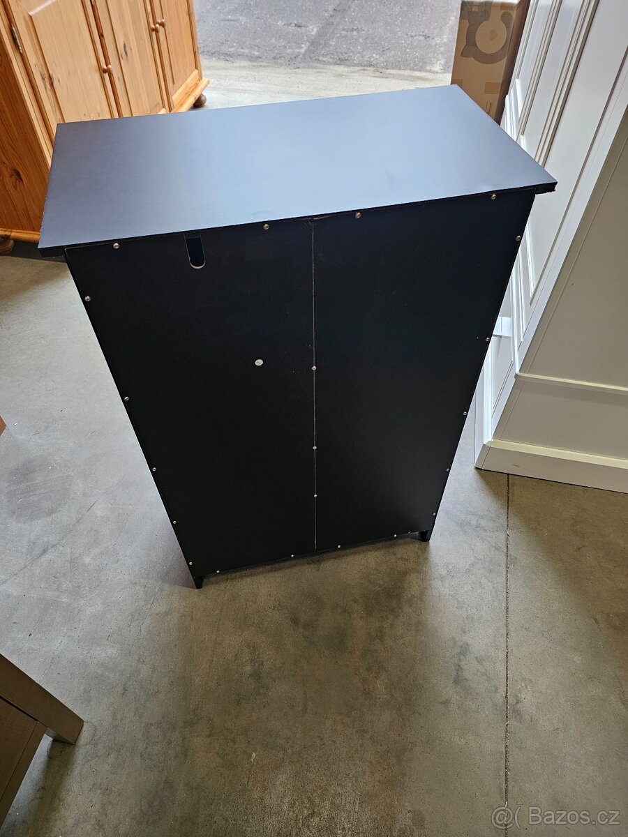 Černá mat skříňka - 12