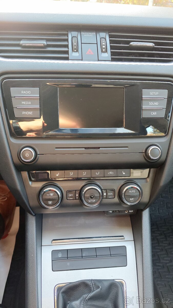 Škoda Octavia Combi 1.6 TDI Elegance – 2015 - 12