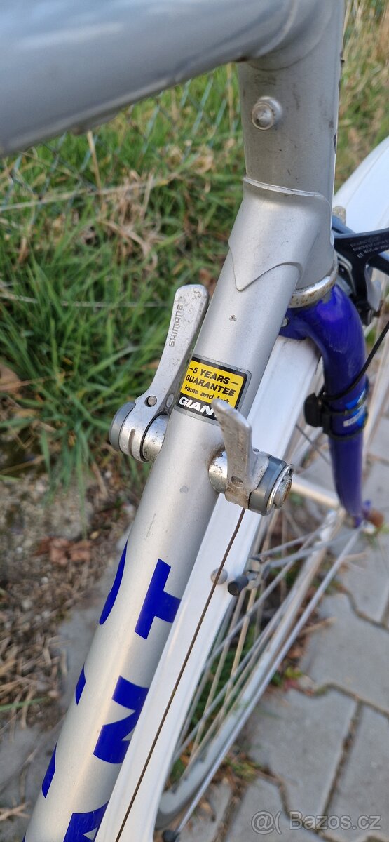 Silniční kolo giant - 12