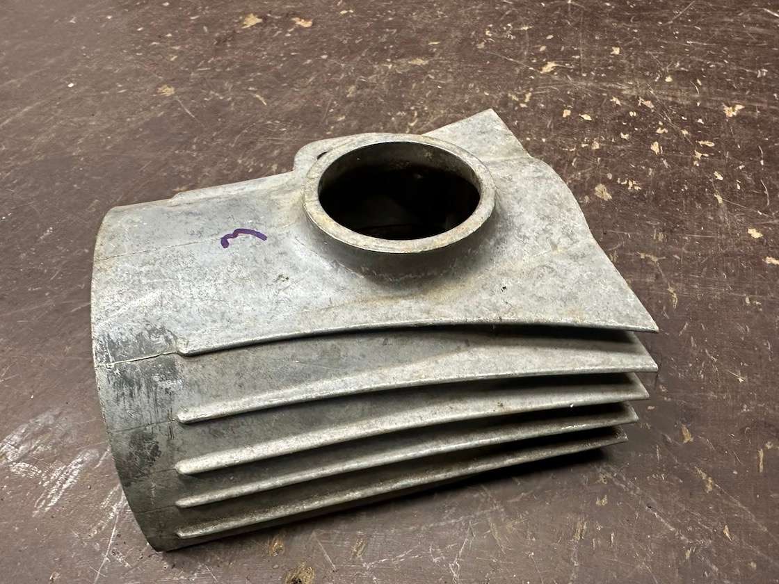 Predám kryt karburátoru JAWA ČZ 125 175 250 - 12