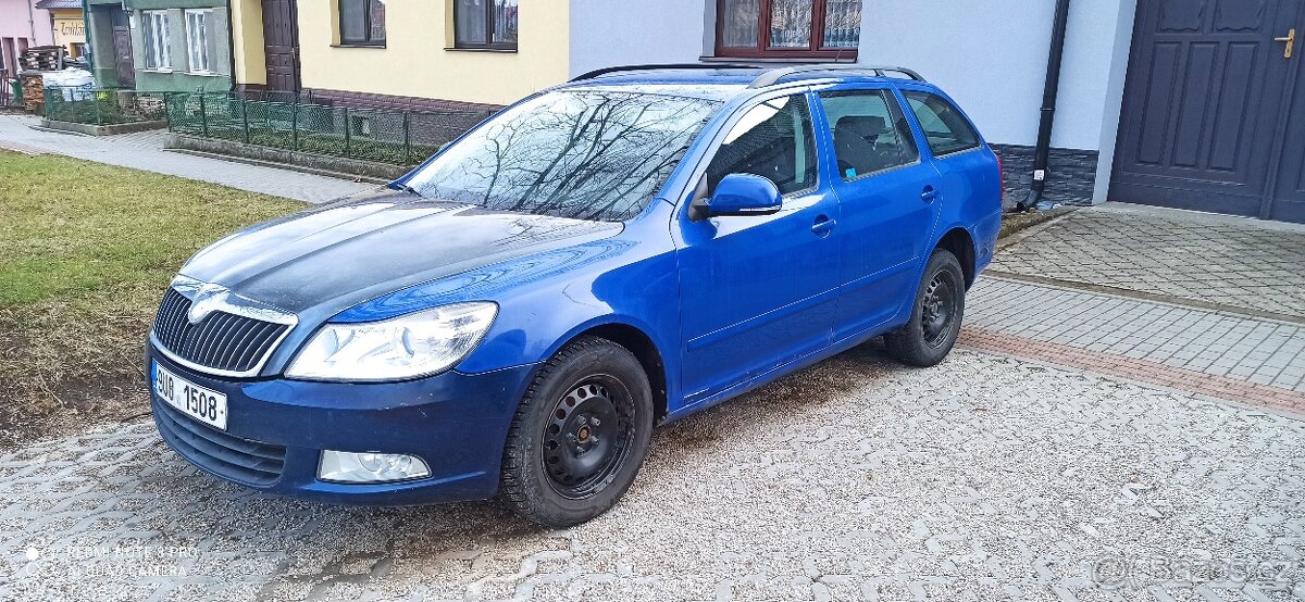 Prodám ŠKODA OCTAVIA II 1.6 TDI 77kW - 12