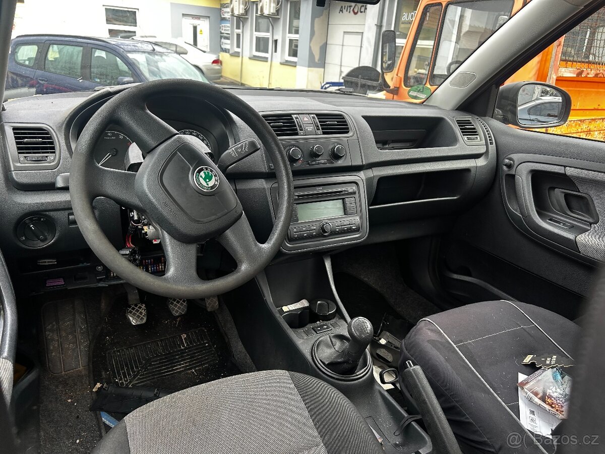 Škoda Fabia 2, 1.2i, CHFA, 4590 - náhradní díly - 12