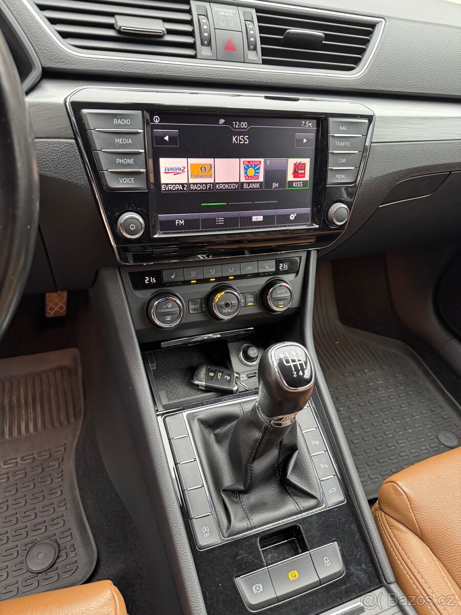 Škoda Superb - 12