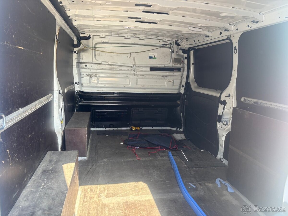 Renault Trafic 2.0 DCI / KLIMA / LED - 12