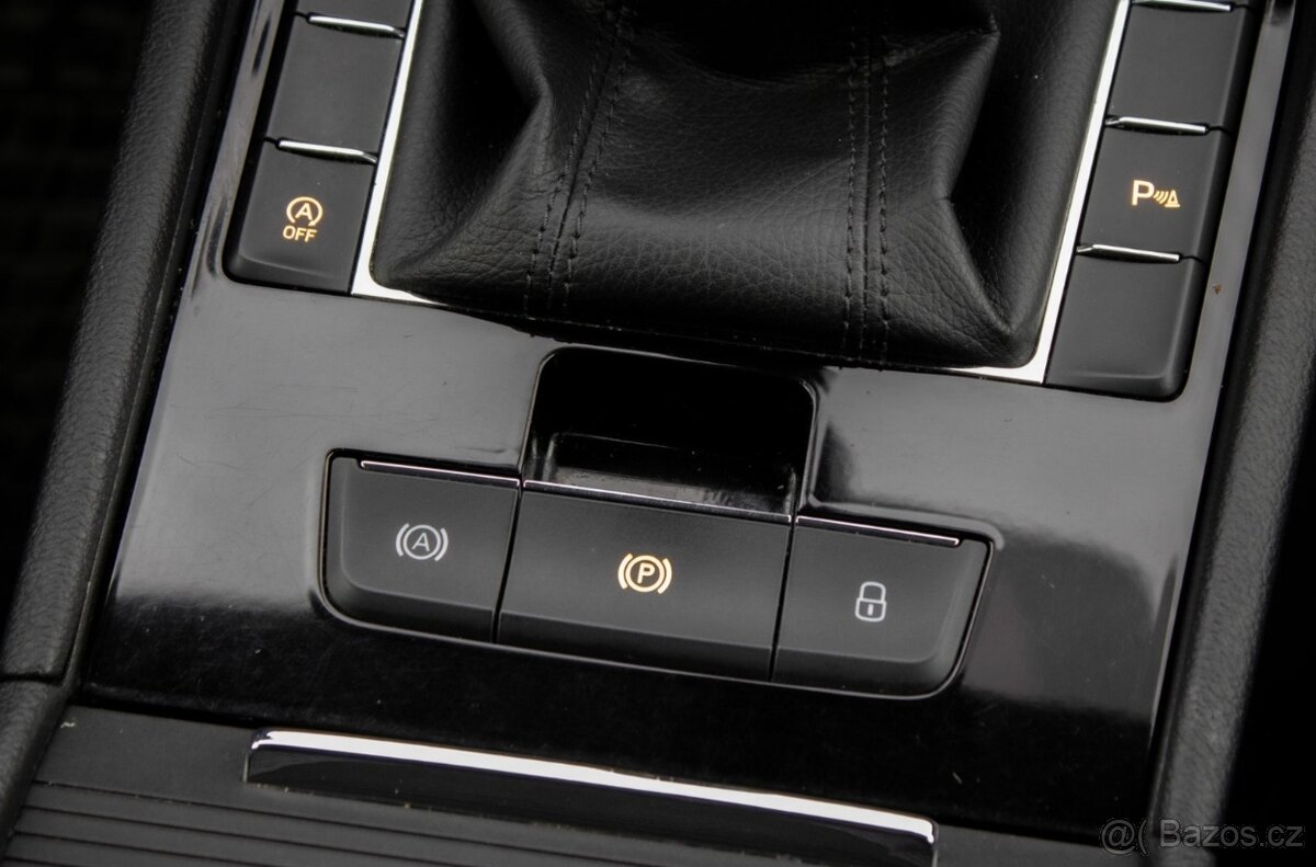 Škoda Superb Combi 1.6 TDI Ambition - 12