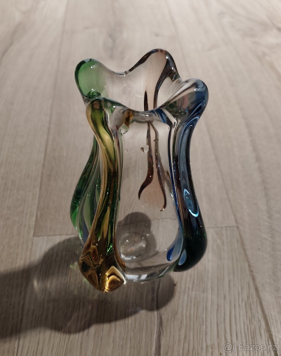 Barevné hutní sklo – mísy a váza, pěkný stav - 12