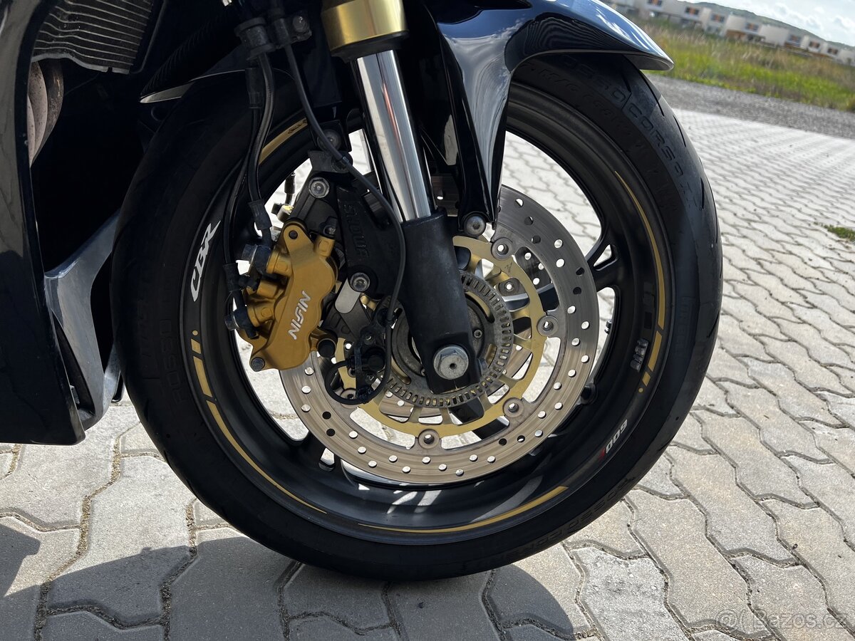 Honda CBR 600F, top stav, laďák Shark, nová STK - 12