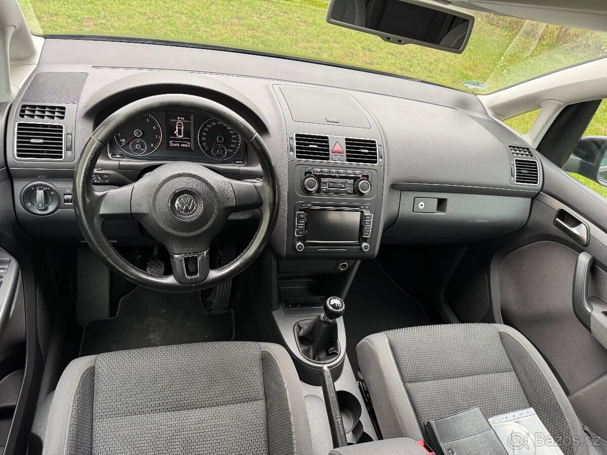 VW Touran 1,2TSI - 12