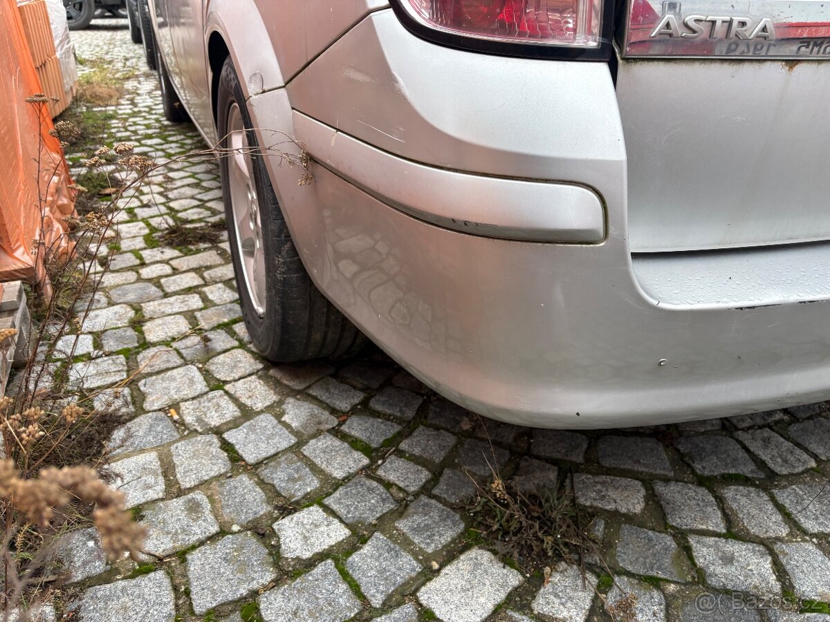 Opel Astra h 1.9 cdti dily - 12