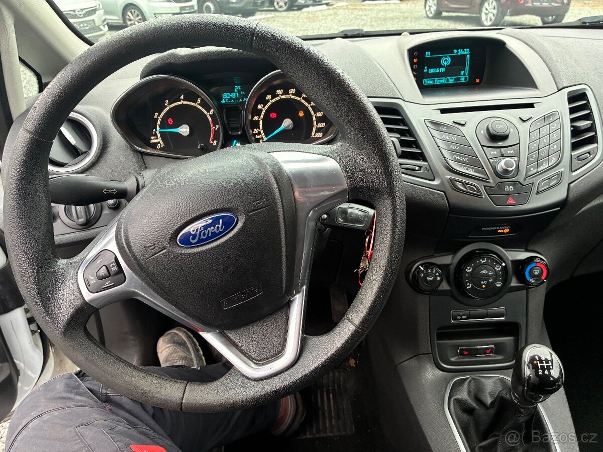 Ford Fiesta 1,0i klima facelift - 12