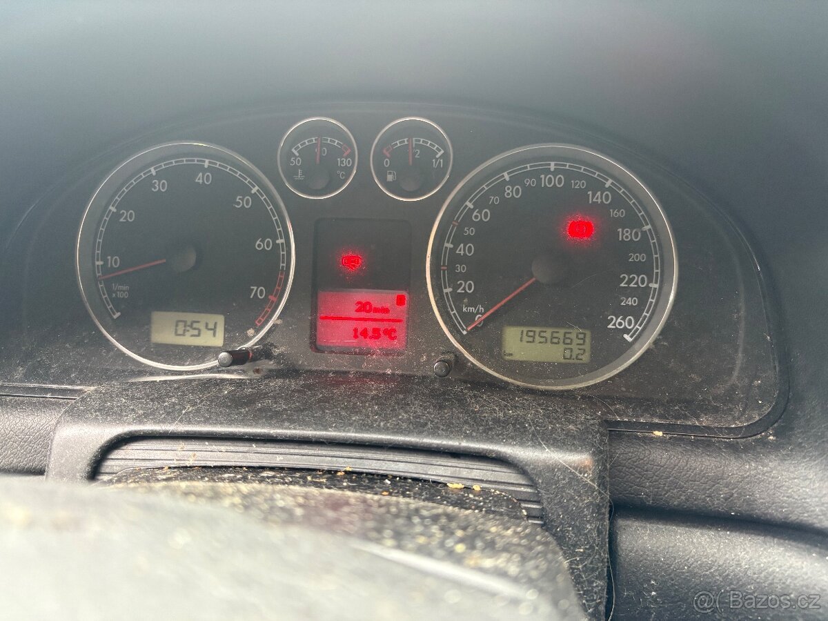 VW PASSAT B5.5 Náhradní díly LD7W 2.0i ALT - 12