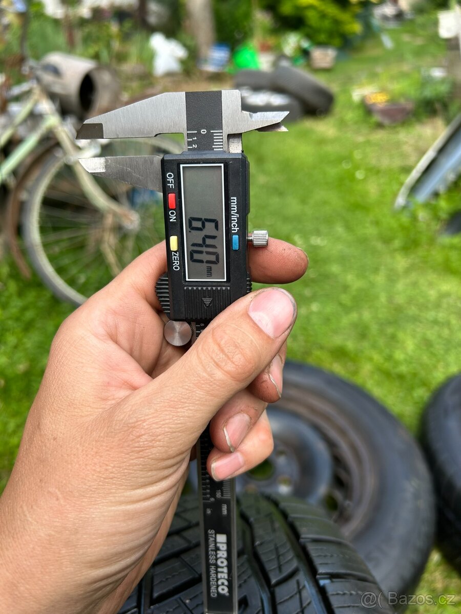 Zimní sada 195/65 R15 5x112 - 12