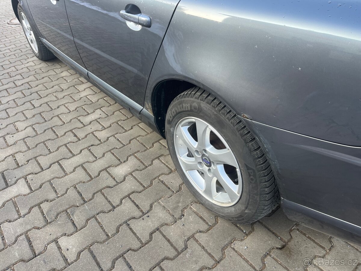 Volvo S80 II 2.4 D5 136kW - 12