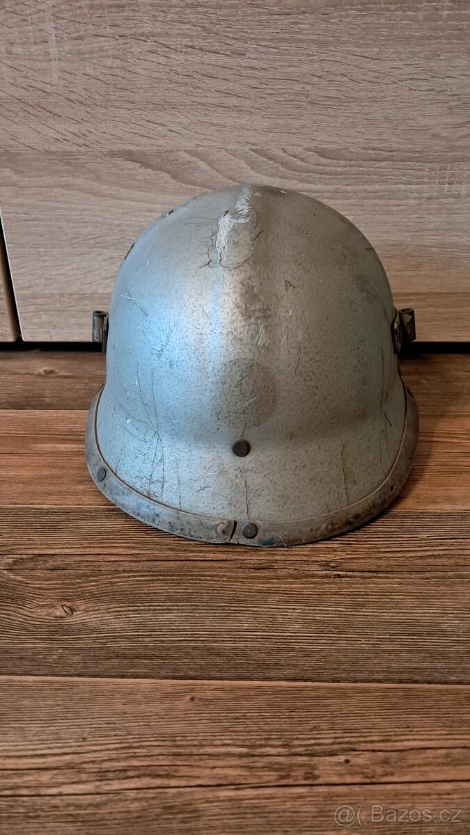 Vojenské helmy - 12