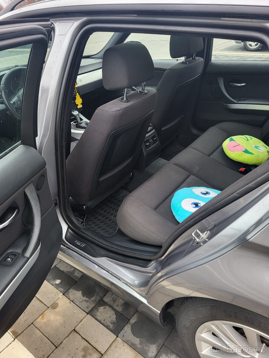 BMW 320d 2009rok - 12