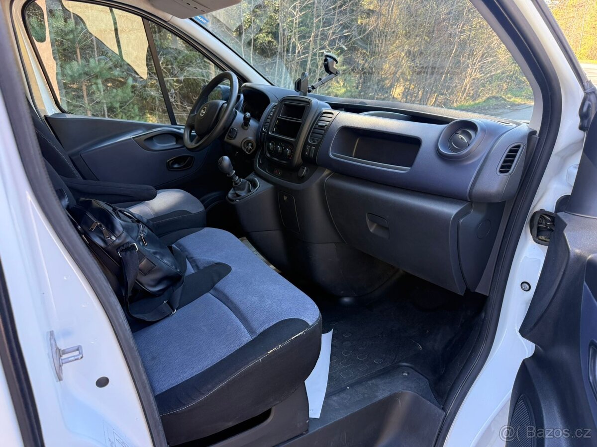 Opel Vivaro 6 mist - 12