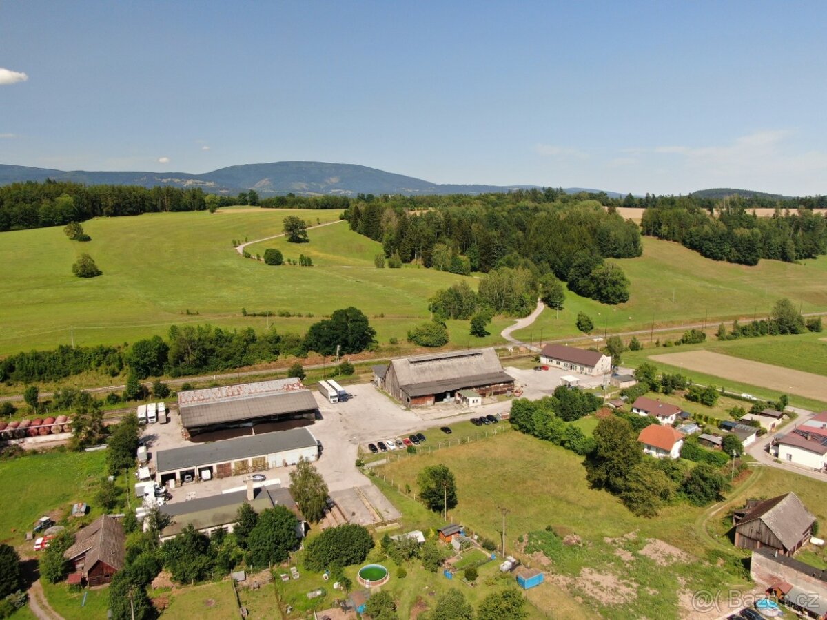 Pronájem areálu Kunčice nad Labem - 12