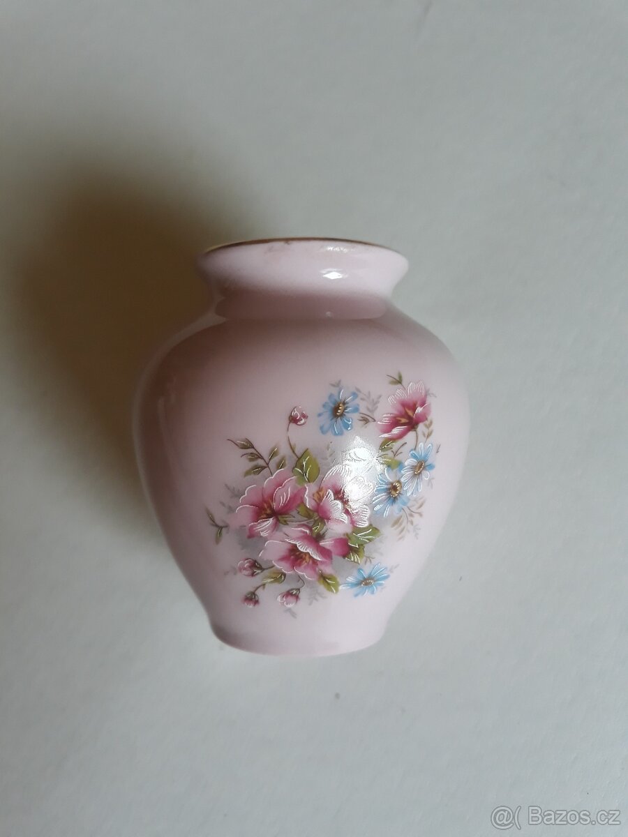 Vázy a vázičky ze skla, porcelánu a keramiky - 12