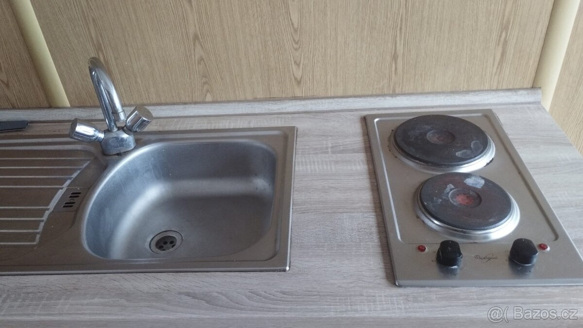 Obytný kontejner s kuchyní / myčka / lednice / el.deska - 12