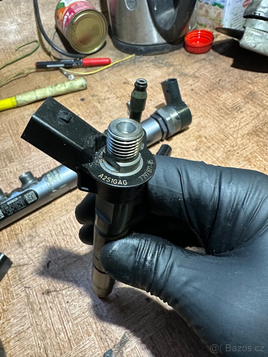 Vstřikovací soustava (N47D20C a N47D20A) - 12