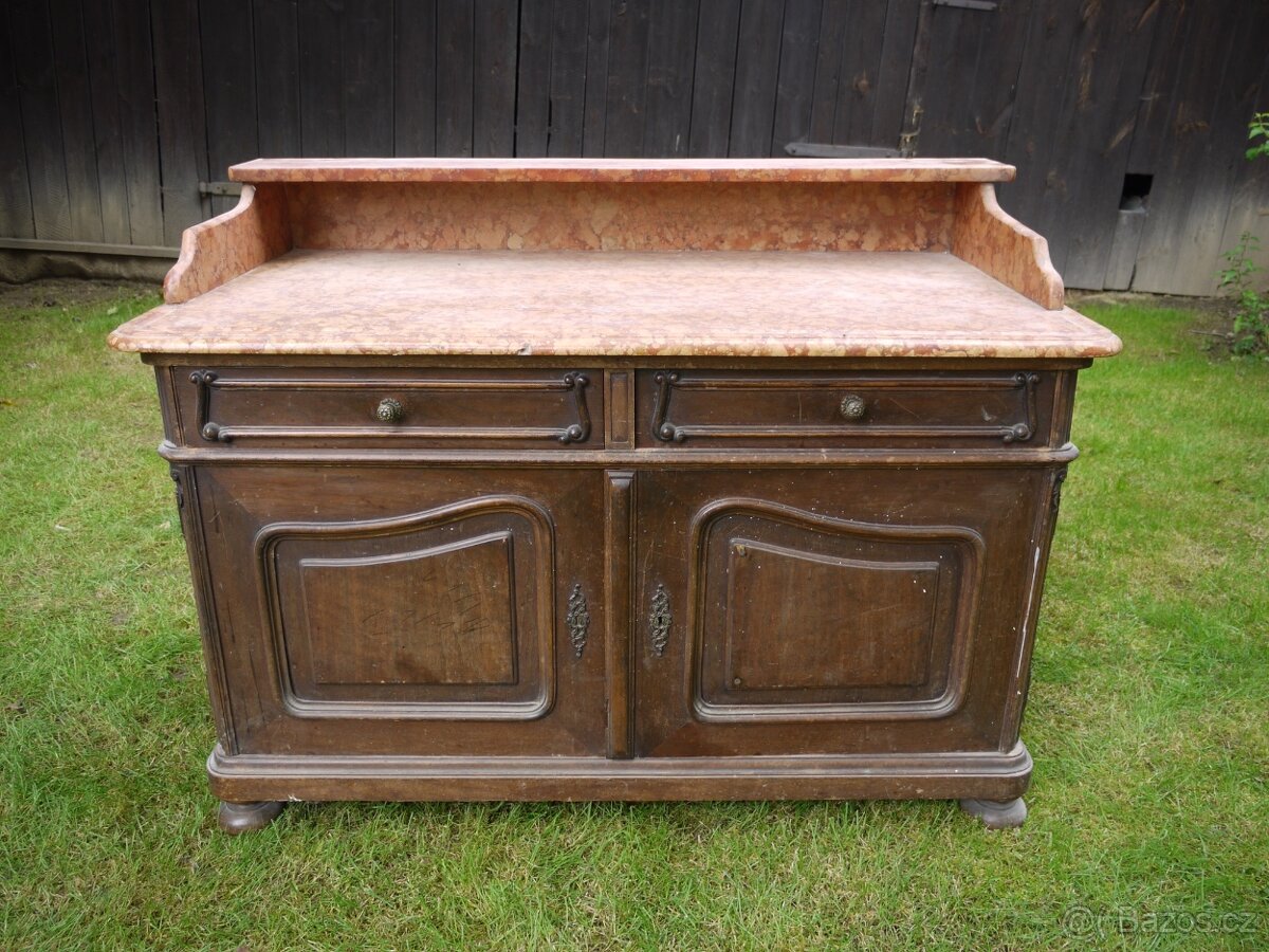 Historický nábytek z přelomu 19. a 20. stol. - 12