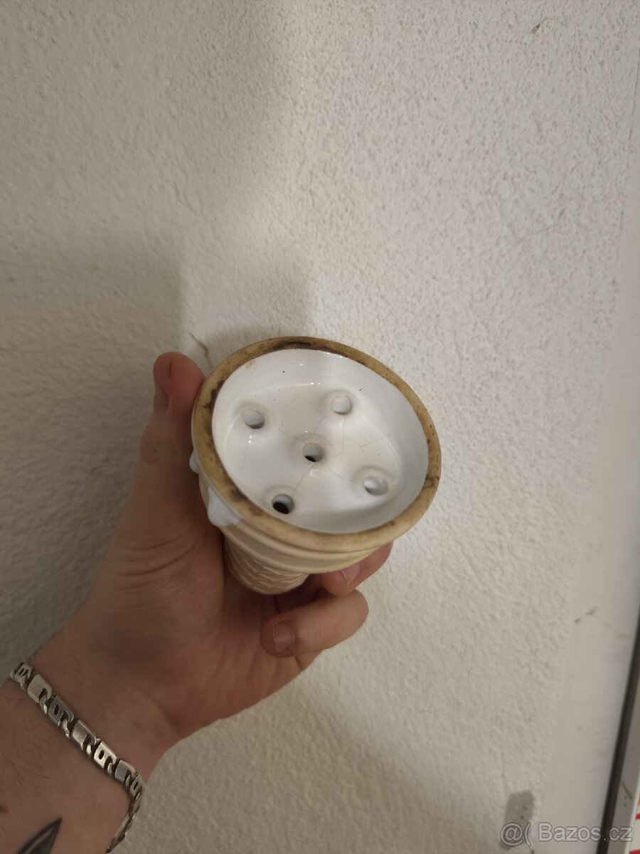 Vodní dýmka (y), korunky, váza - 12