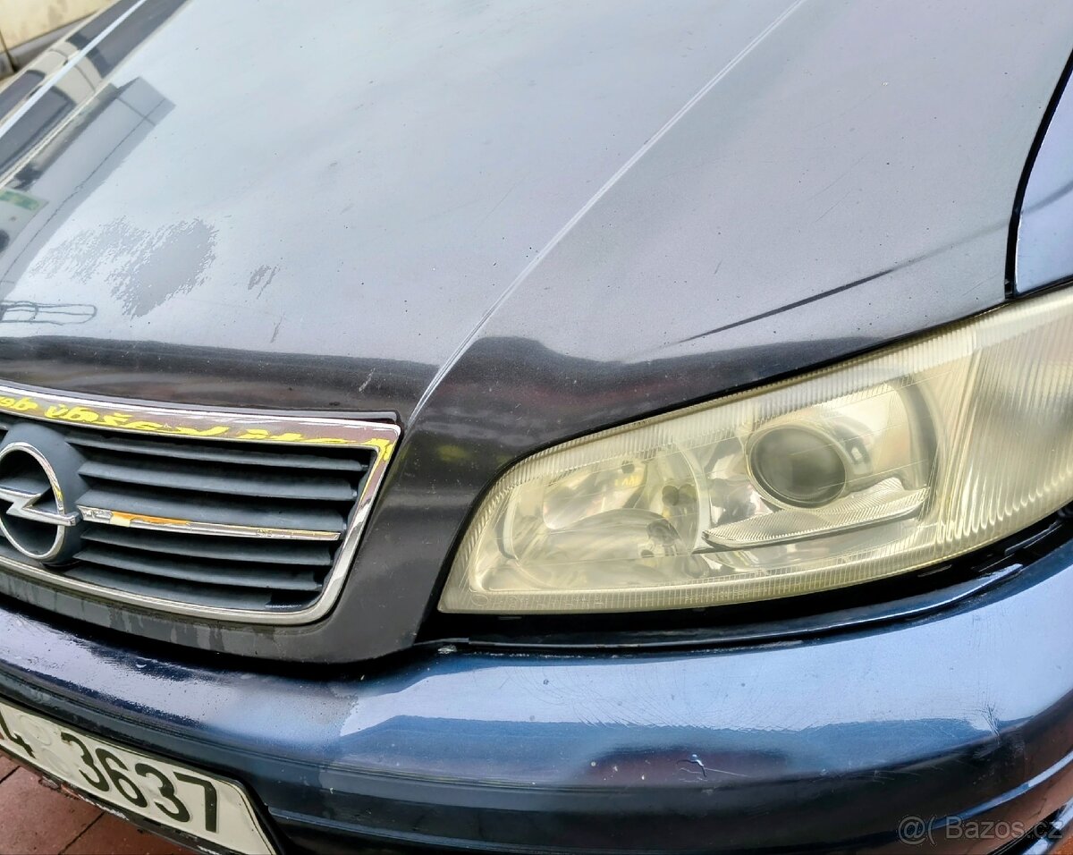 Opel omega - B caravan 2.2 benzín - 12