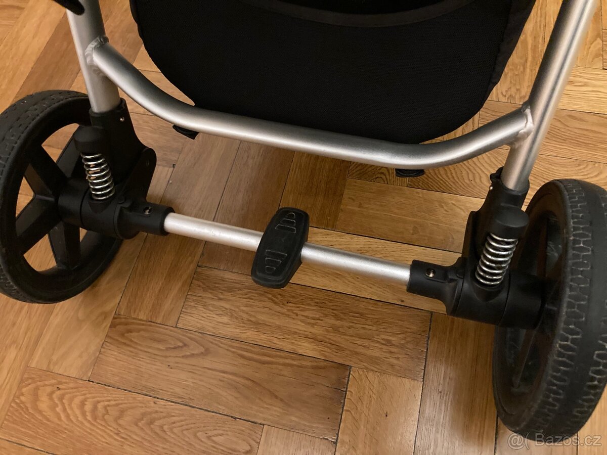 Kočárek Petite&Mars Royal 2023 v zimní výbavě - 12