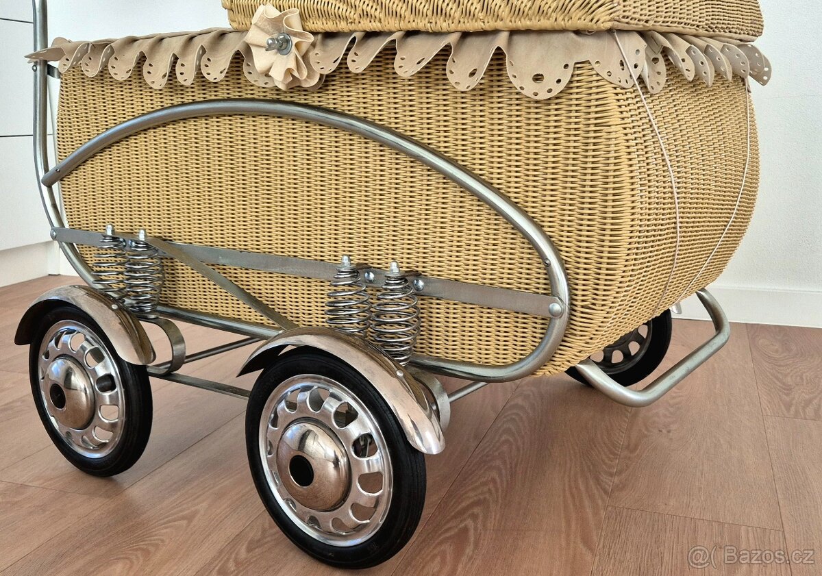 Prodám starožitný kočárek pro děti, 8 perák Liberta - 12