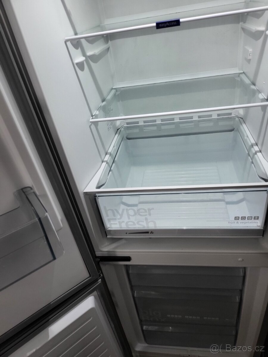 velká NEREZ lednice, moderní 185x60 - 12
