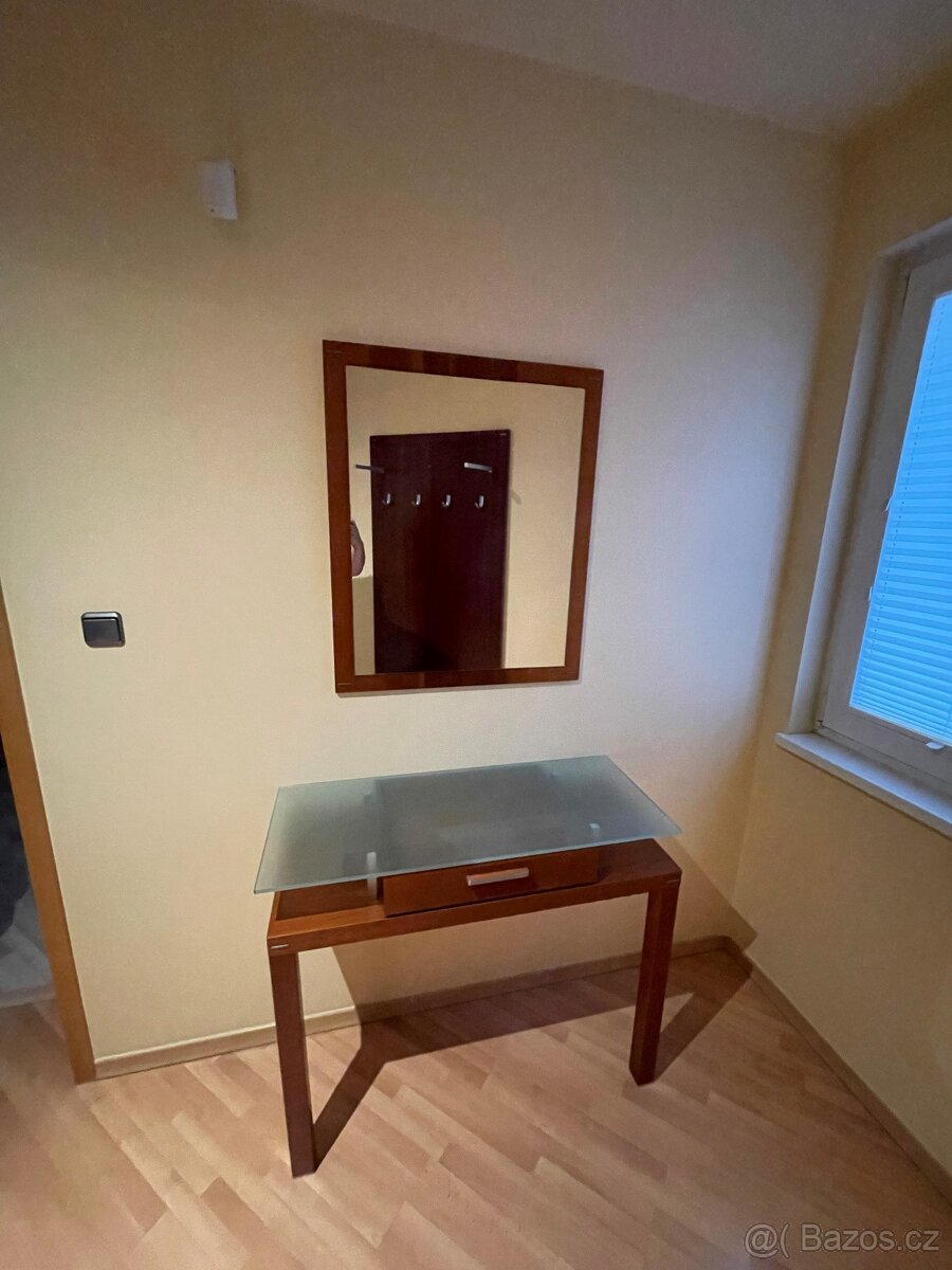 Nábytek z masivu - 12