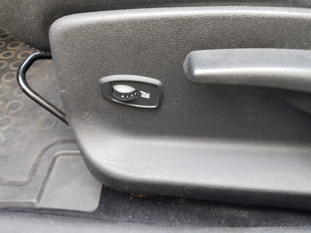 Renault Megane grand tour lll - 12