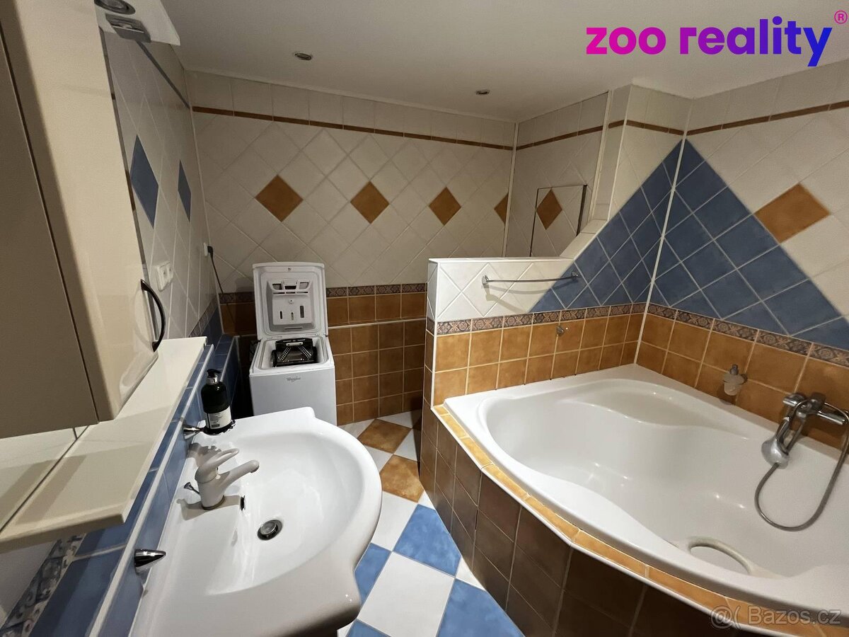 Pronájem bytu 4+1 70 m² - 12