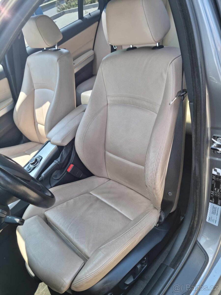 BMW E91 330D LCI 180kW 6Aut Bohata výbava - 12