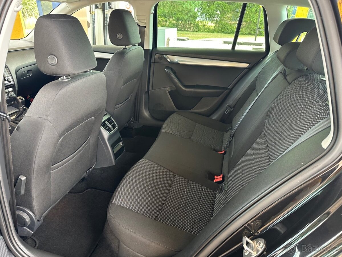 Škoda Octavia 1.0TSi NAVI,APP,GARANCE KM - 12
