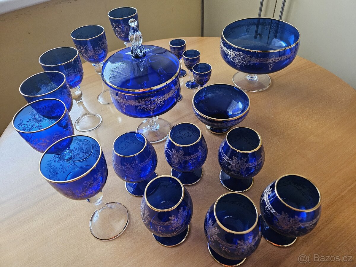 Skleněná souprava modrá - 12